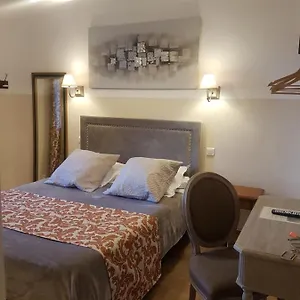 hostellerie-de-la-cremaillere.fr-provencehotel.com/